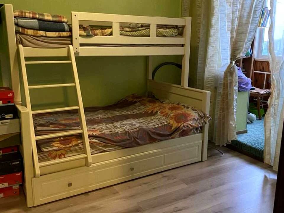 Квартира. Київ, Феодосійська вул.