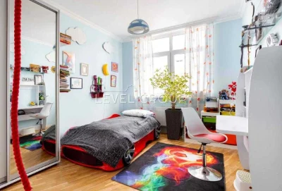 Продам 3к квартиру вул. Кульженків ЖК Яскравий Мінський маси