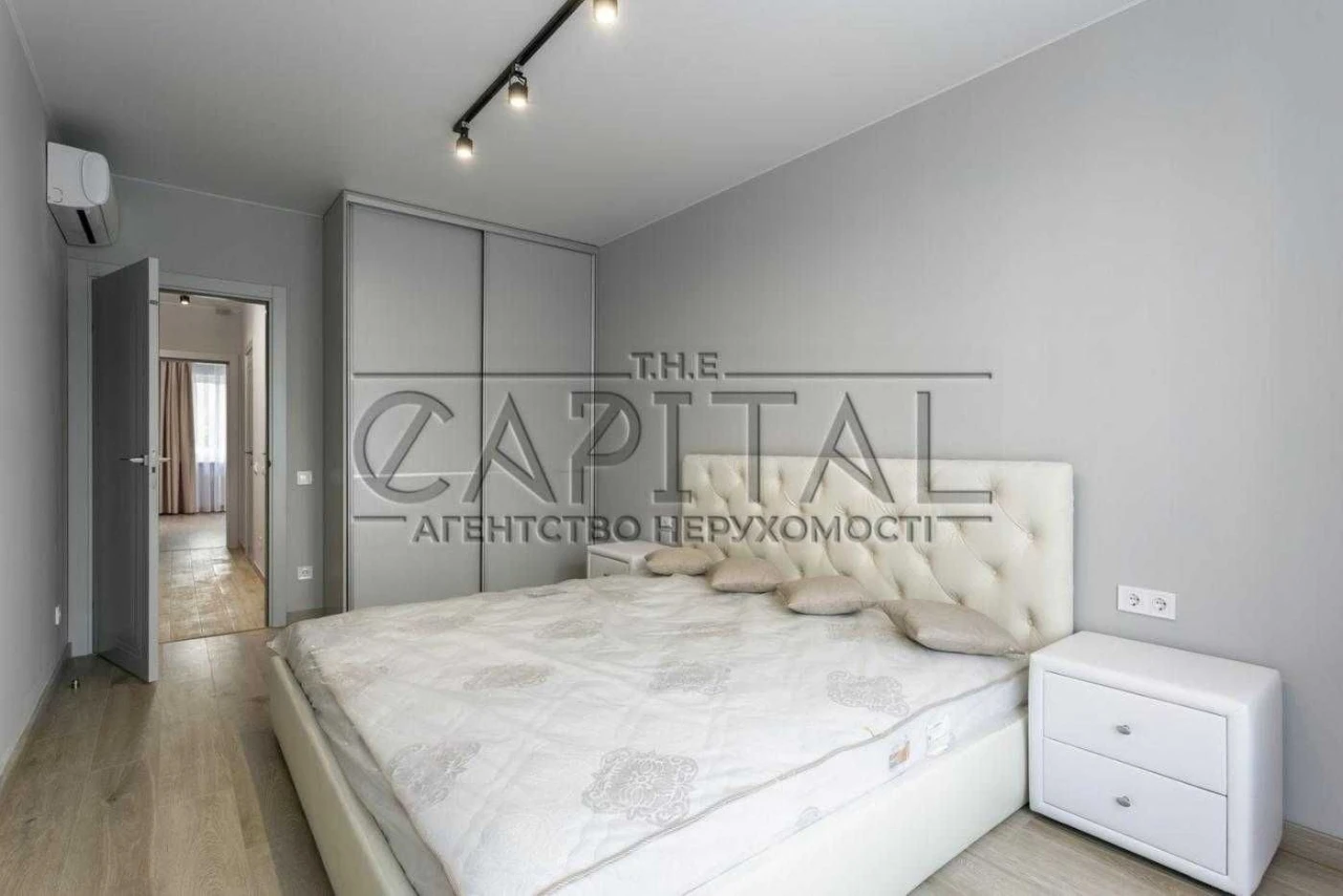 Продаж квартири,  Жк Family Friends, вул. Новопольова, Карав