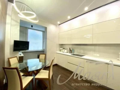 Продаж 2-кімнатної квартири 55м2 в ЖК Аристократ вул. Конова