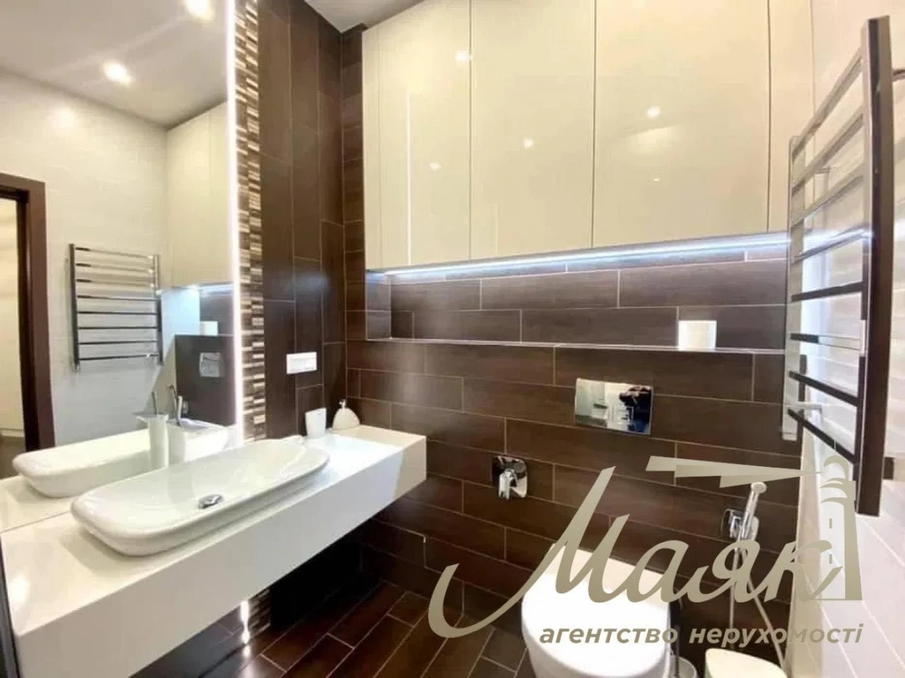 Продаж 2-кімнатної квартири 55м2 в ЖК Аристократ вул. Конова
