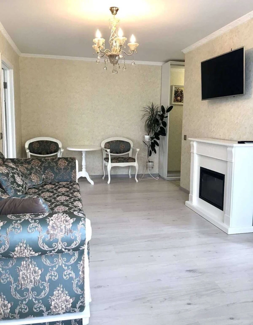 Продам 2-кімн. Маккейна Джона вул. 35б, 45 м.кв