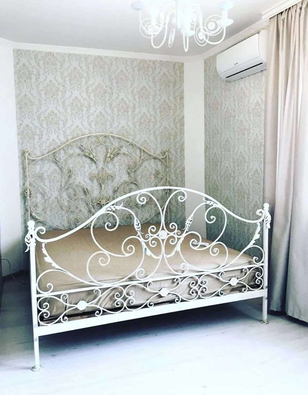 Продам 2-кімн. Маккейна Джона вул. 35б, 45 м.кв