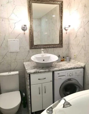 Продам 2-кімн. Маккейна Джона вул. 35б, 45 м.кв