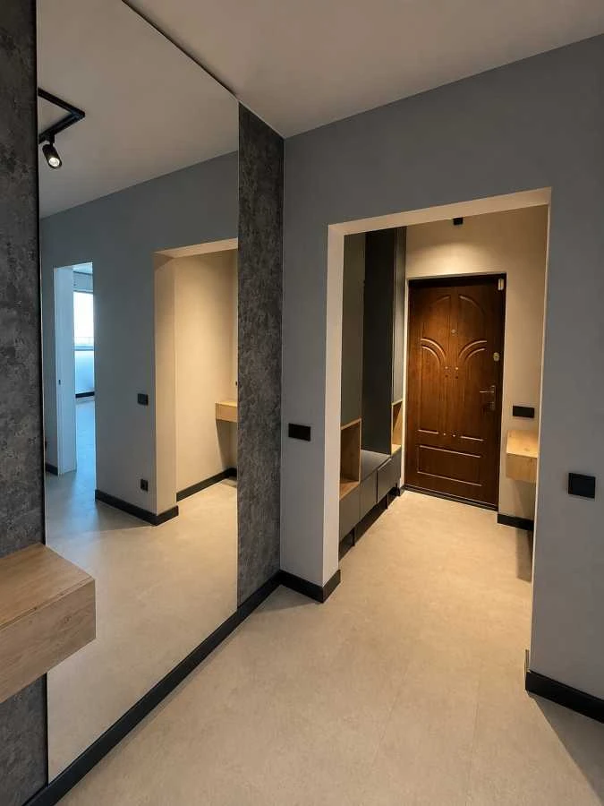 Продам трикімнатну квартиру (97 м²) у Києві, Дарницький райо