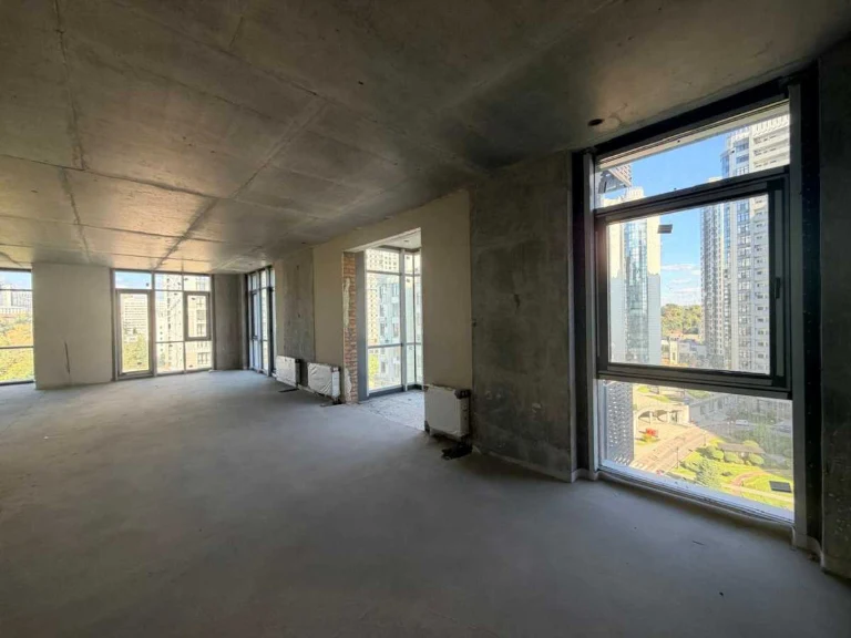 Продам двокімнатну квартиру (90 м²) у Києві, Печерський райо