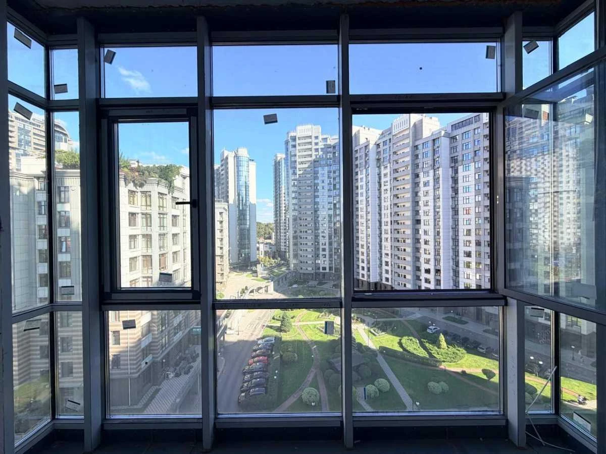 Продам двокімнатну квартиру (90 м²) у Києві, Печерський райо