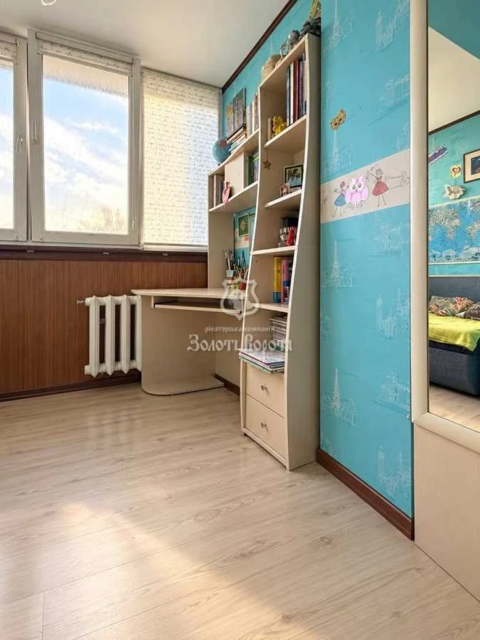 Продам однокімнатну квартиру (39.9 м²) у Києві, Дніпровський
