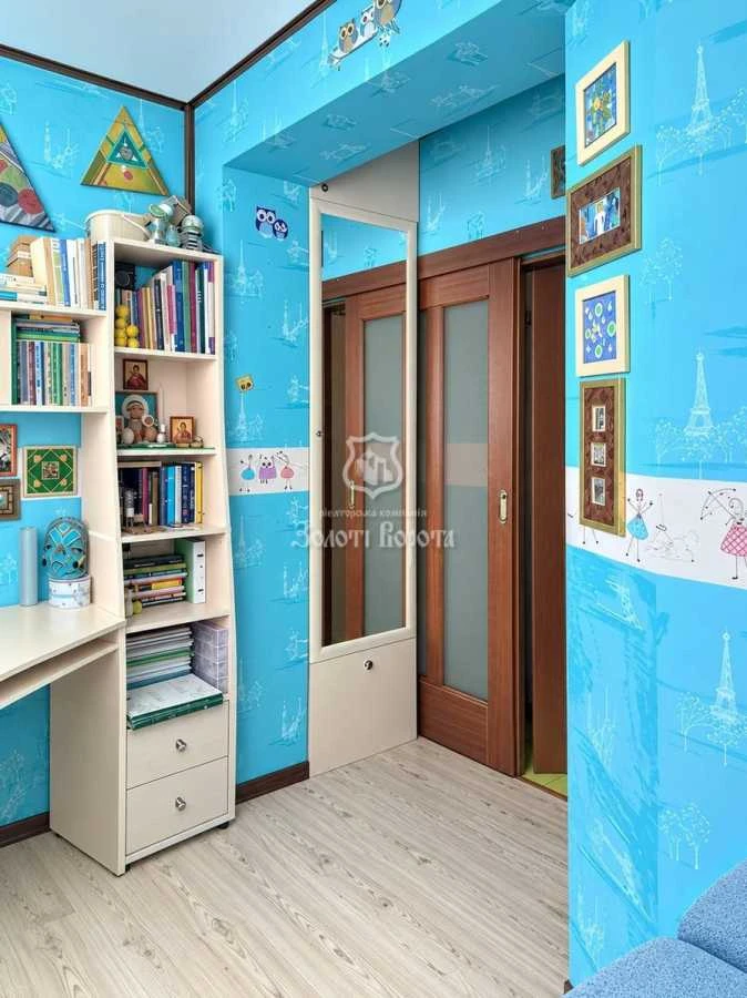 Продам однокімнатну квартиру (39.9 м²) у Києві, Дніпровський