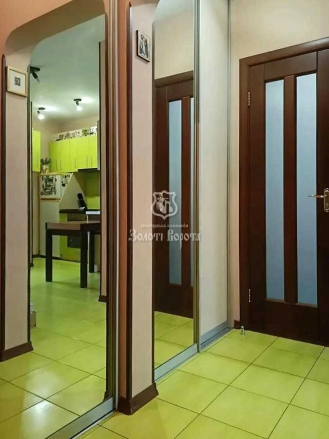 Продам однокімнатну квартиру (39.9 м²) у Києві, Дніпровський