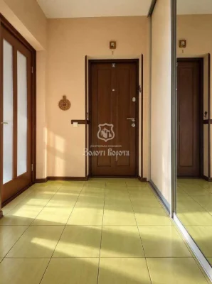 Продам однокімнатну квартиру (39.9 м²) у Києві, Дніпровський