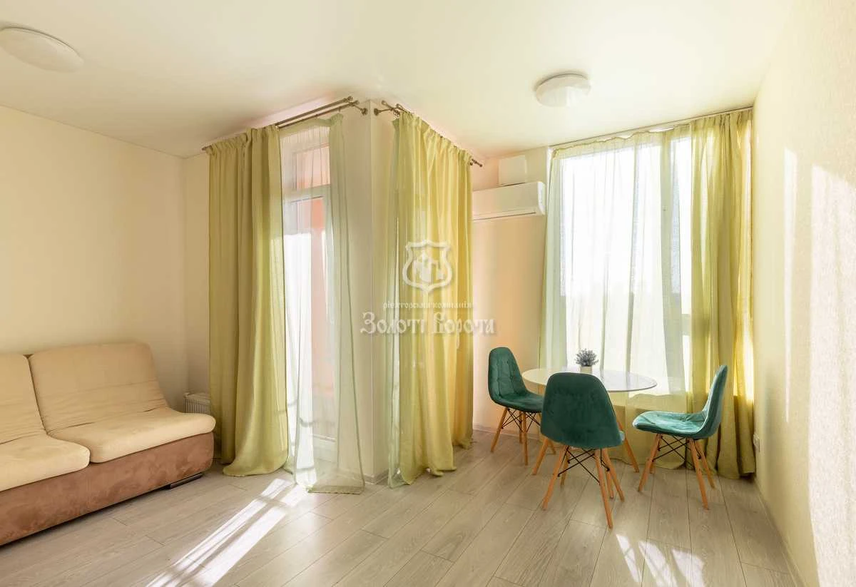Продам однокімнатну квартиру (30.6 м²) у Києві, Дніпровський