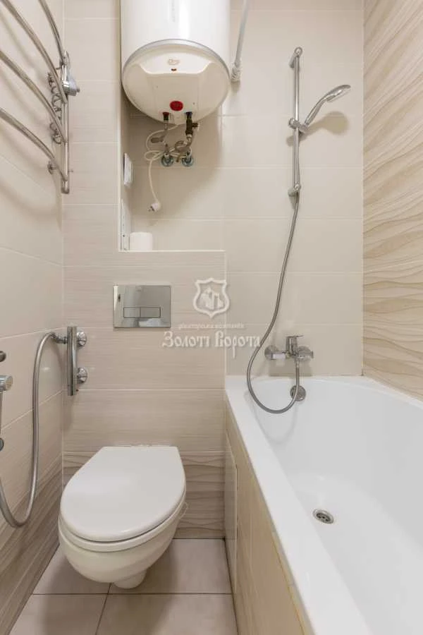 Продам однокімнатну квартиру (30.6 м²) у Києві, Дніпровський