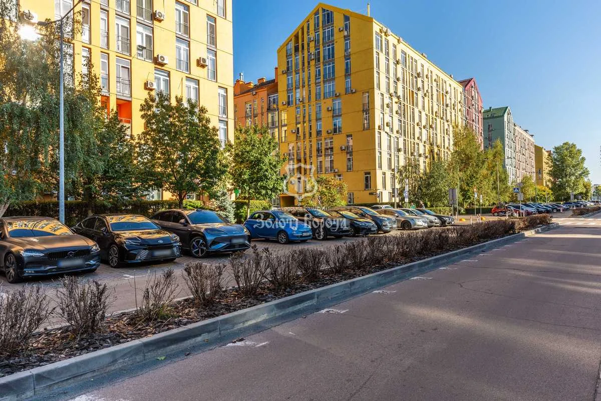Продам однокімнатну квартиру (30.6 м²) у Києві, Дніпровський