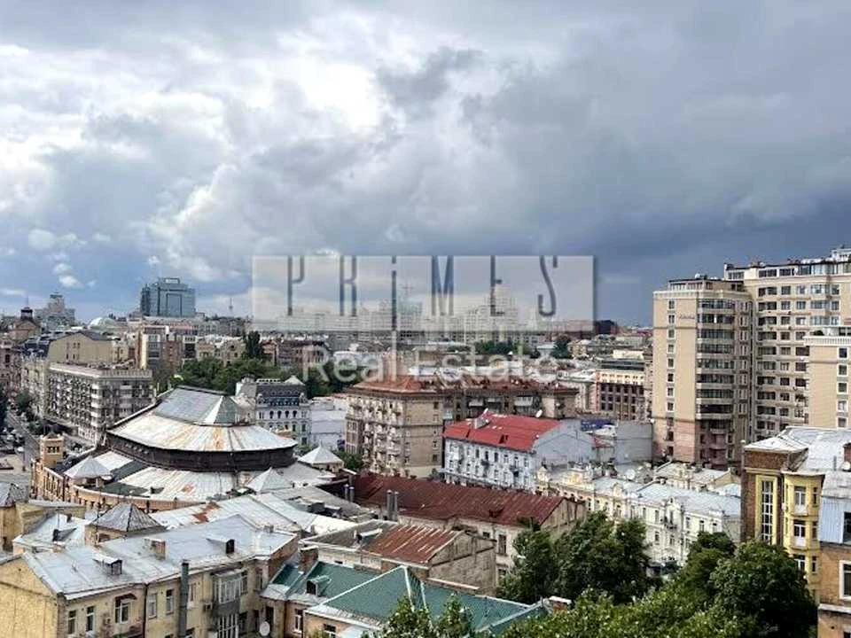 Квартира. Київ, Кропивницького вул.