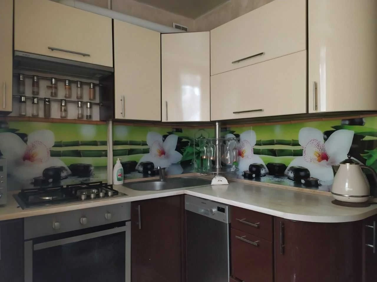 Продаж / квартира / 2 кімнати / 12 квартал