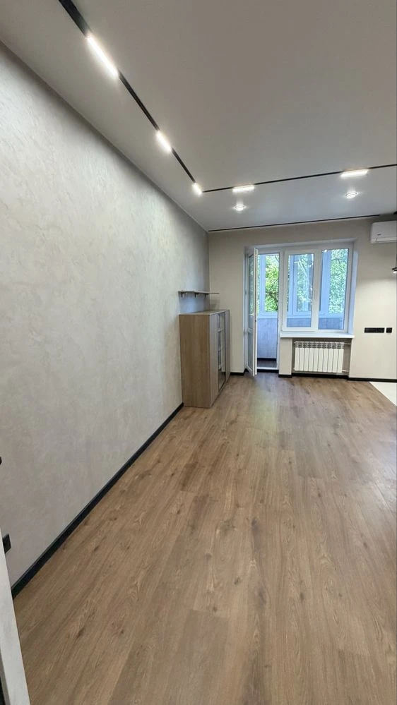 Продам 2к квартиру на Александра поля ( Кирова )
