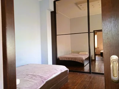 Selling a 2-room studio. Center. Strelka Square.