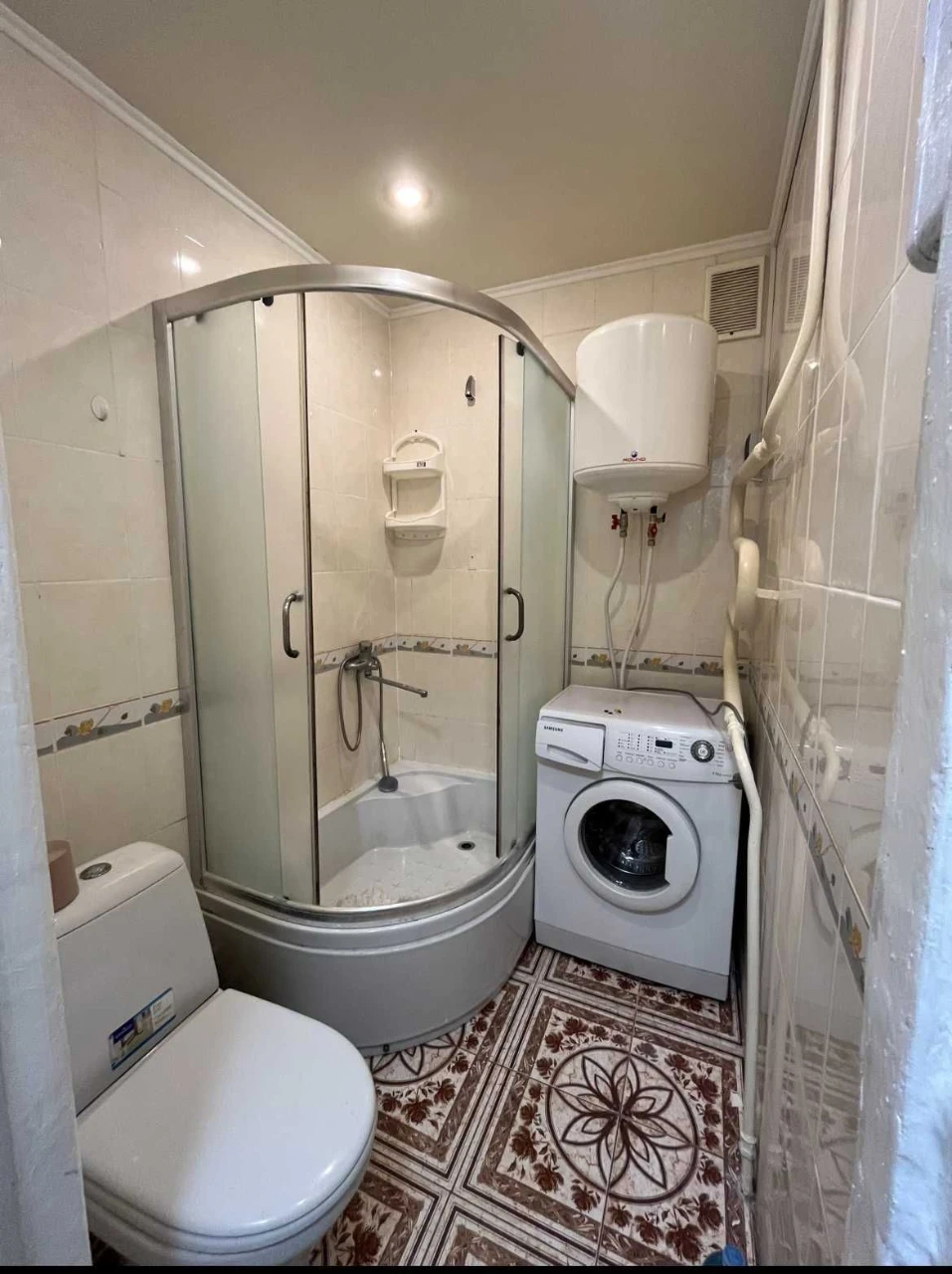 Продам 1 кім квартиру в центрі міста зупинка Спартак