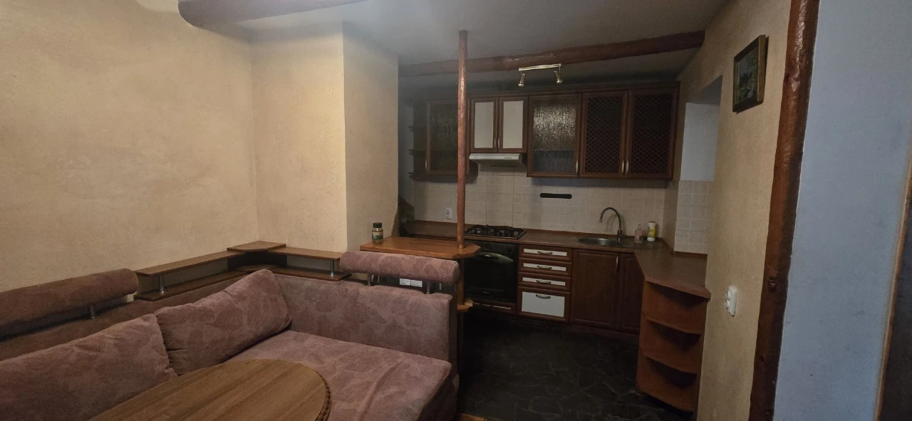 Будинок на продаж