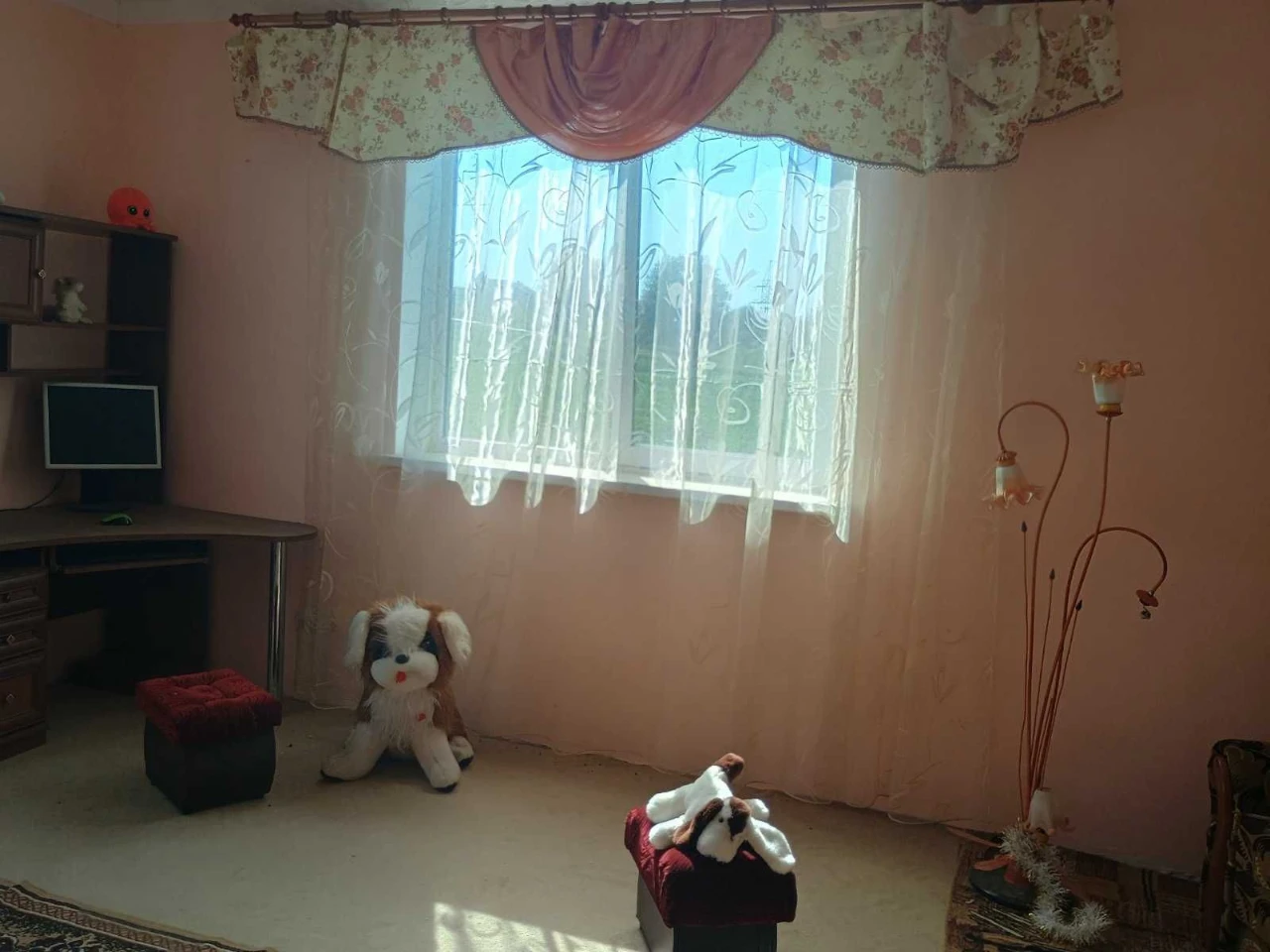 Продається двоповерховий будинок
