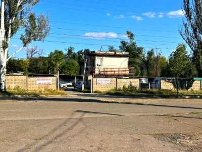 Ділянка. Кривий Ріг, Травнева вул.