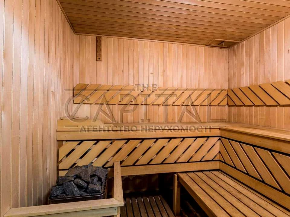 Будинок. Київ, Яготинська вул.