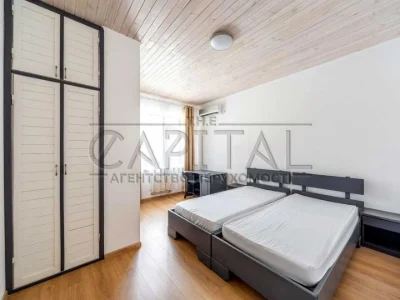 Будинок. Київ, Лісовий пров.