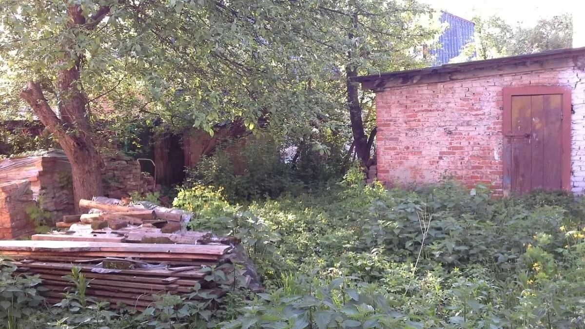 Будинок у стані реконструкції за 2,5 км. від Ратуші.