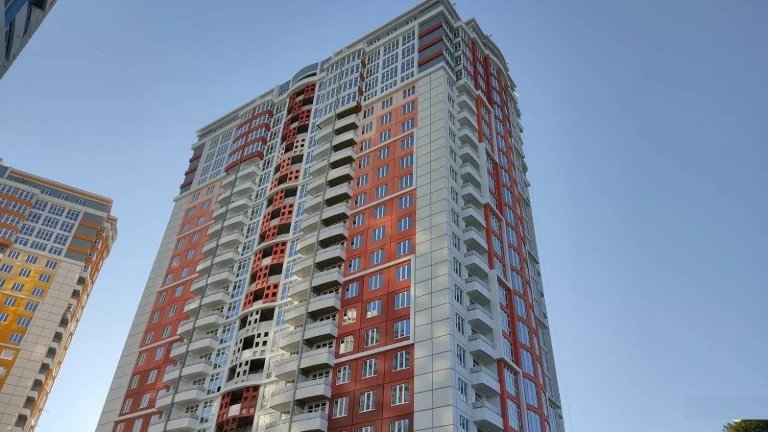Продам 1 кім. квартиру на просп. Гагаріна. Новий будинок.