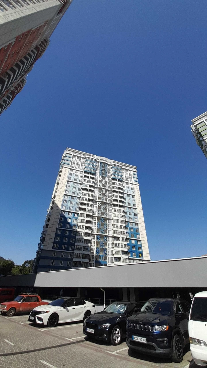 Продам 1 кім. квартиру на просп. Гагаріна. Новий будинок.
