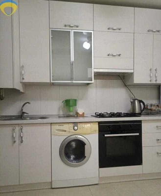 Продам квартиру на Черемушках з великою кухнею та газовим оп
