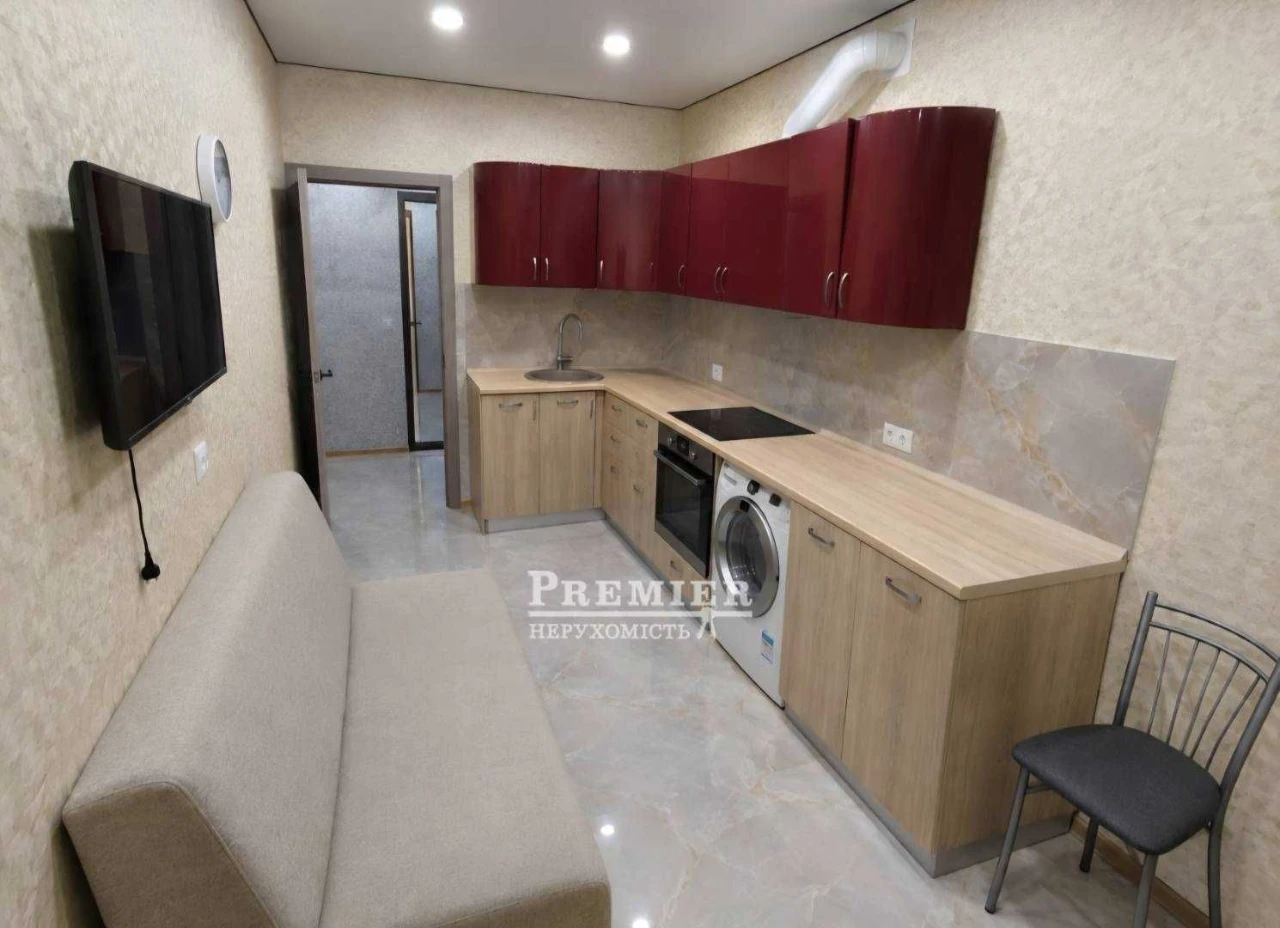 Продам 2-х кімнатну квартиру  на Академіка Сахарова