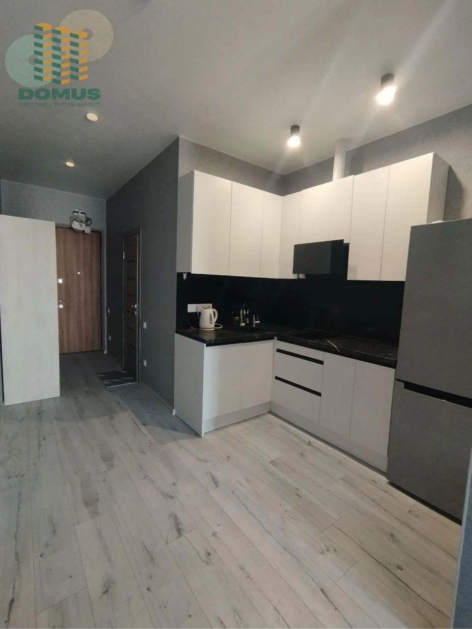 Продам 1 комн ЖК Золотые Столбы, ул. Боровского! Новая кухня