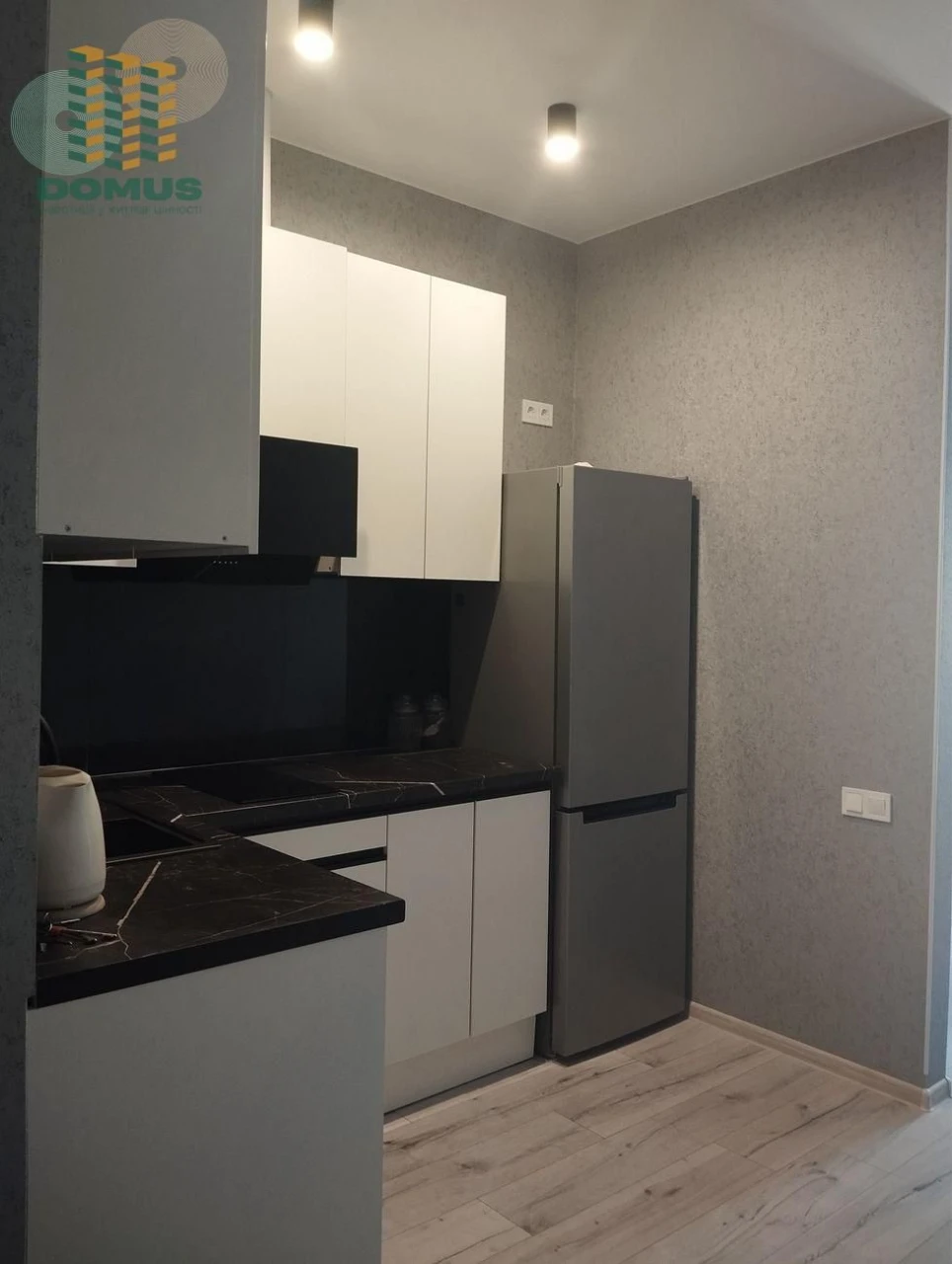 Продам 1 комн ЖК Золотые Столбы, ул. Боровского! Новая кухня