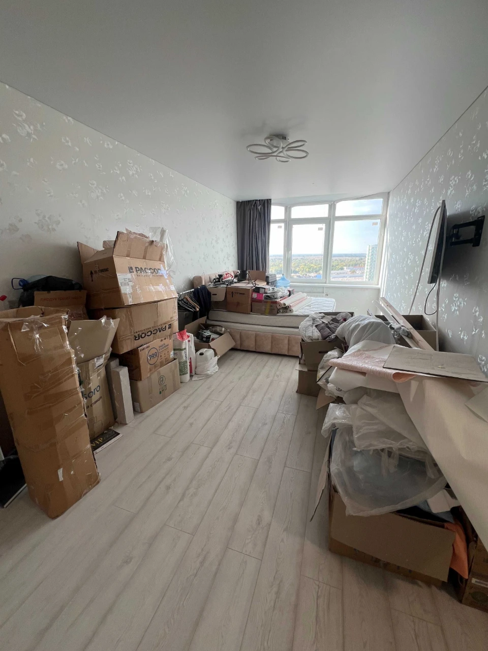 У продажу 1-к квартира у 56 Перлині
