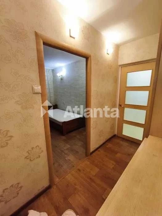 Трикімнатна квартира біля Селекційного інституту з євроремон