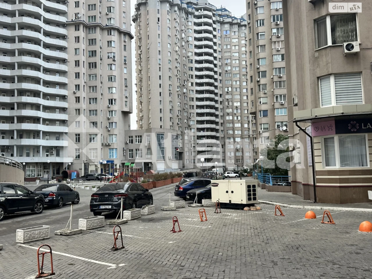 Продаж Квартира Приморський