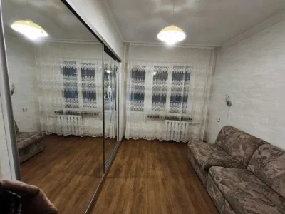 Трикімнатна квартира Черемушки Ремонт Укомплектована Низький