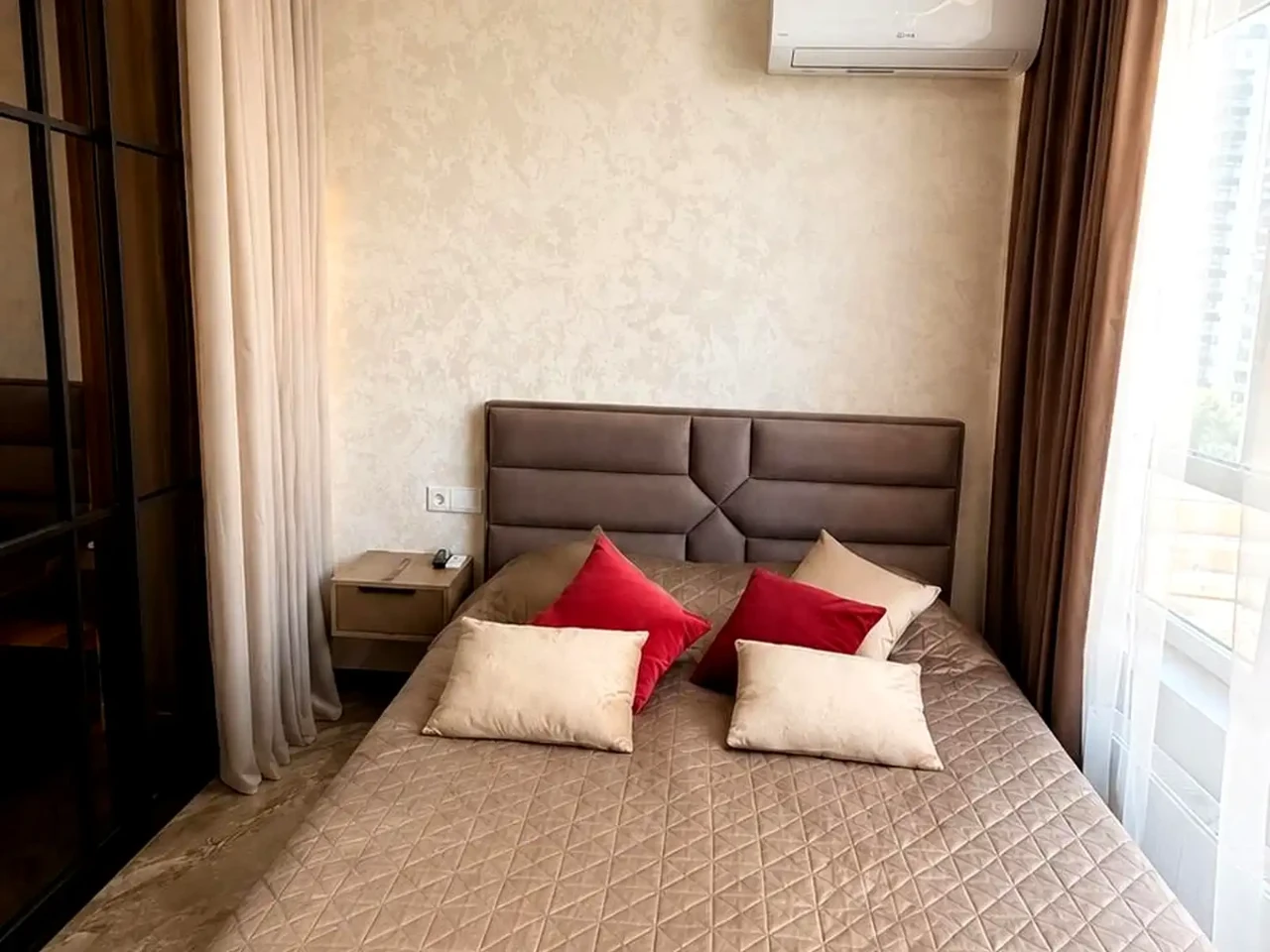 Продаж квартири 1-кімн. 30 м² 6/25 пов.