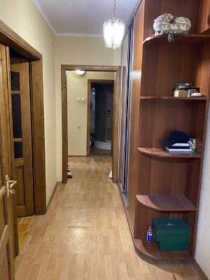 В продаже двухкомнатная квартира в Центре города!