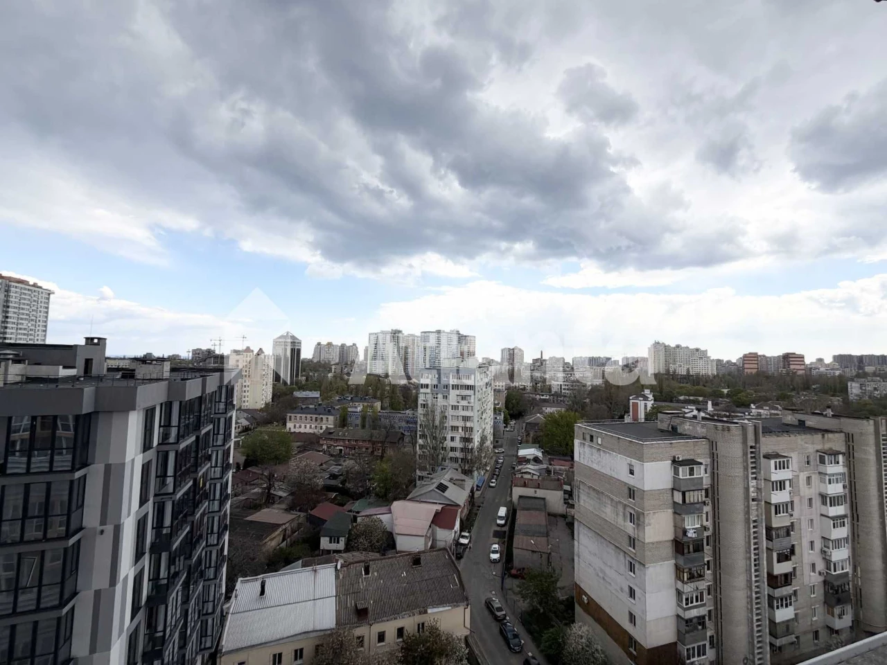 В продаже 3-комнатная квартира, от строителей, жк Апельсин,