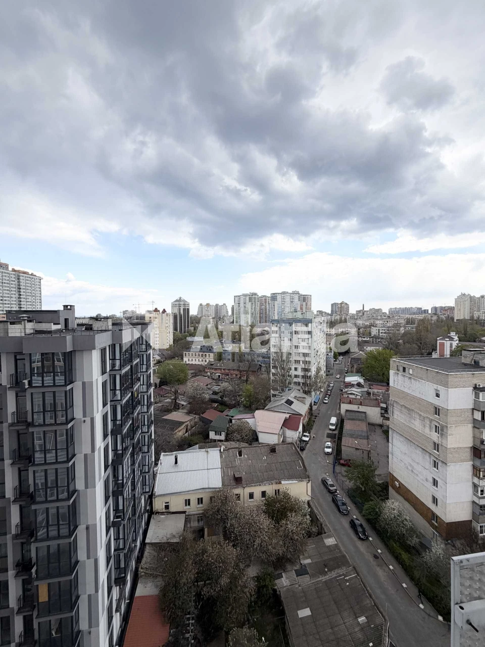 В продаже 3-комнатная квартира, от строителей, жк Апельсин,