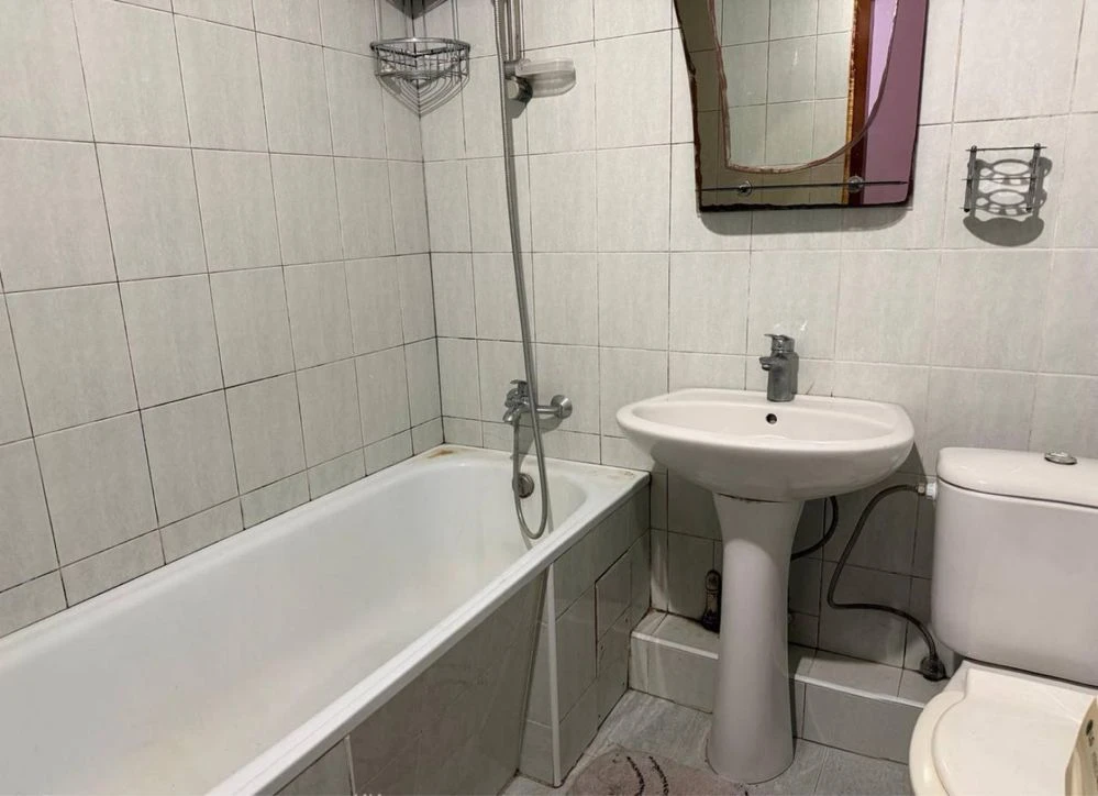 Затишна 2-кімн. квартира 51,5 м² на вул. Гераневій | 2/3 пов