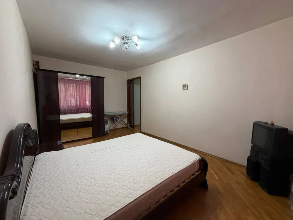 Затишна 2-кімн. квартира 51,5 м² на вул. Гераневій | 2/3 пов