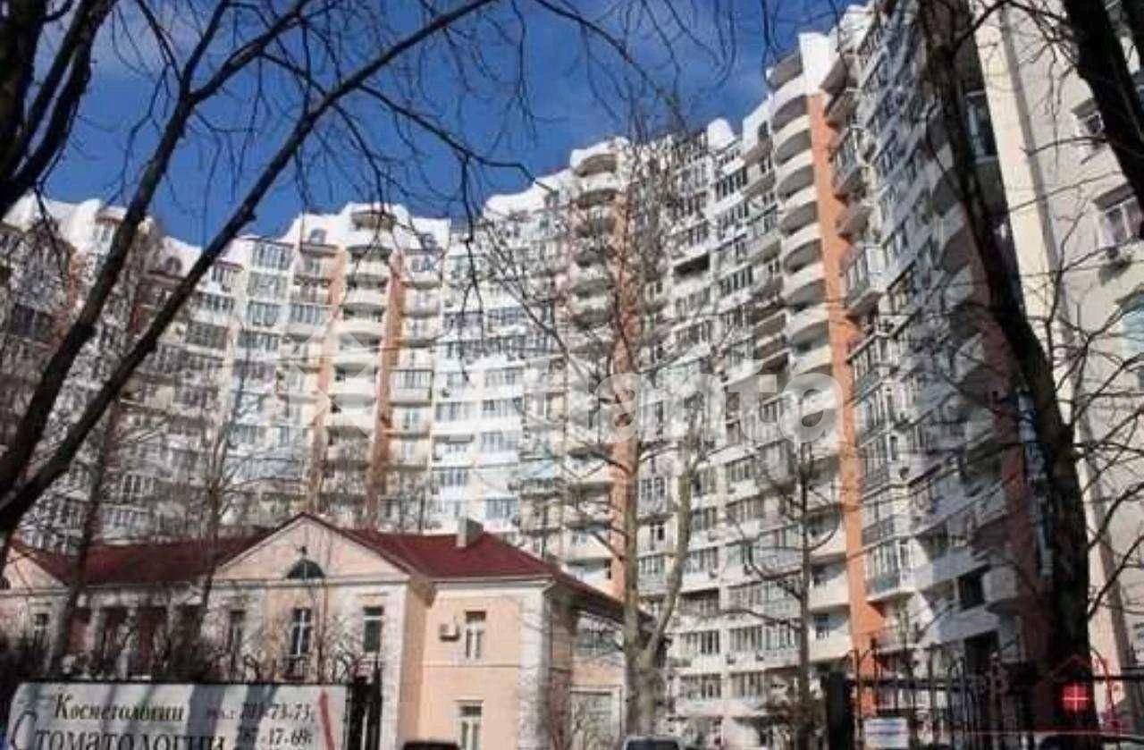 3-кімнатна квартира 127.7 м² у Одесса