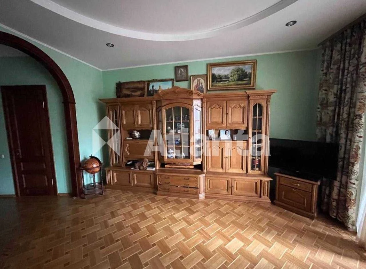 3-кімнатна квартира 127.7 м² у Одесса