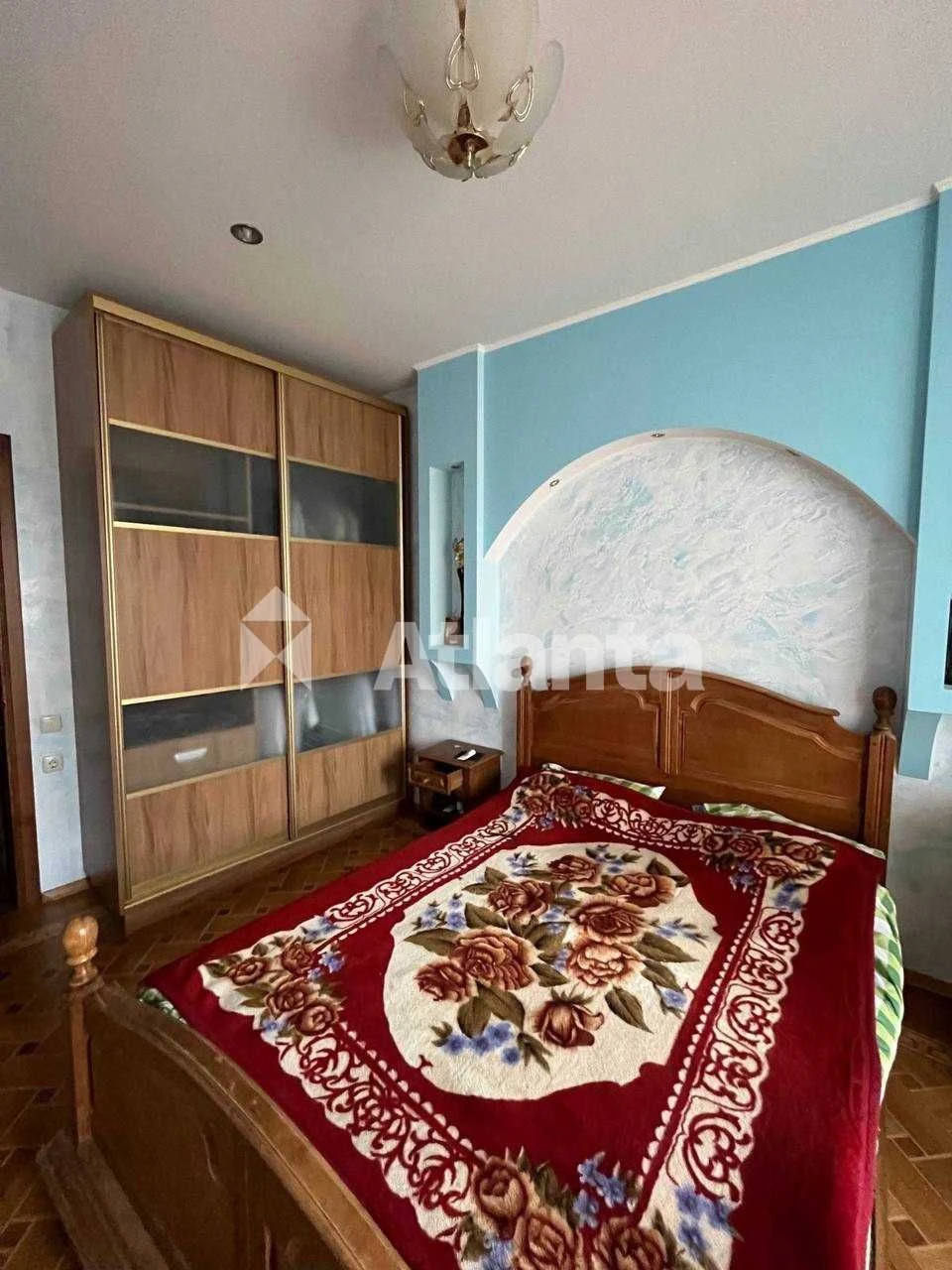 3-кімнатна квартира 127.7 м² у Одесса