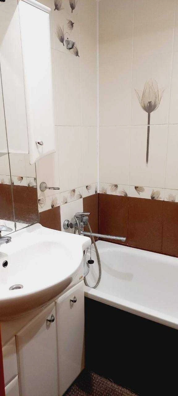 Продам 3 комнатную квартиру на ул. ак. Заболотного/обл. Боль