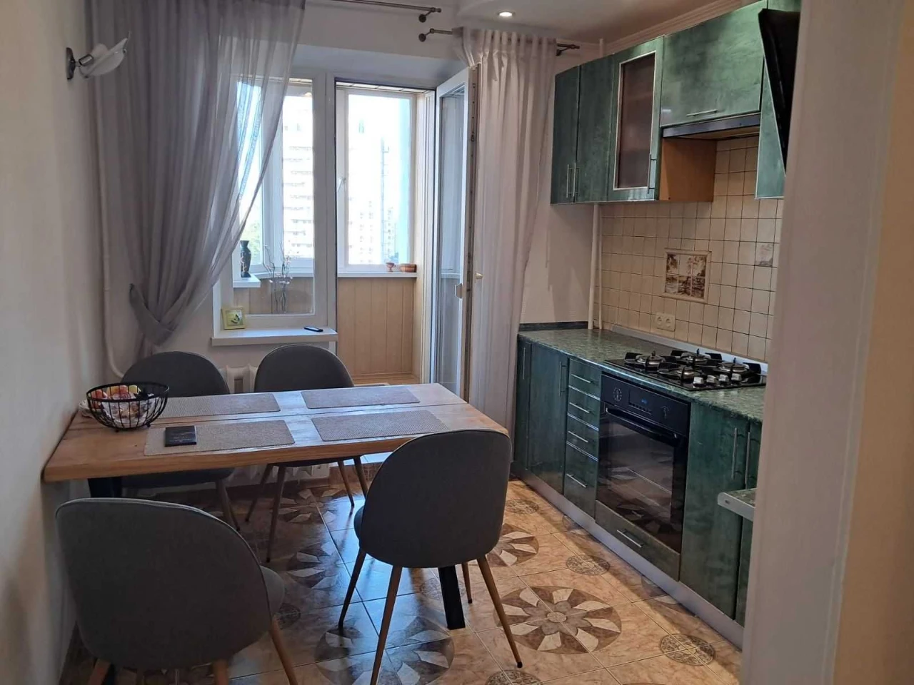 Продам 3 ком. квартиру Левитана / Небесной Сотни